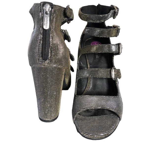 Indigo Rd. “Irbarian” Metallic gladiator heel - Picture 5 of 15
